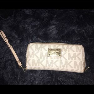 MICHAEL KORS wallet